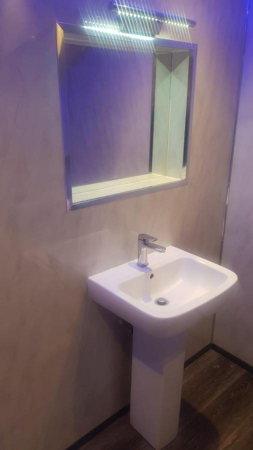 Highfields Living - All Rooms Ensuite- Free Wifi- Free Local Parking Sheffield Eksteriør billede