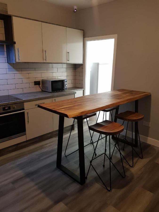 Highfields Living - All Rooms Ensuite- Free Wifi- Free Local Parking Sheffield Eksteriør billede