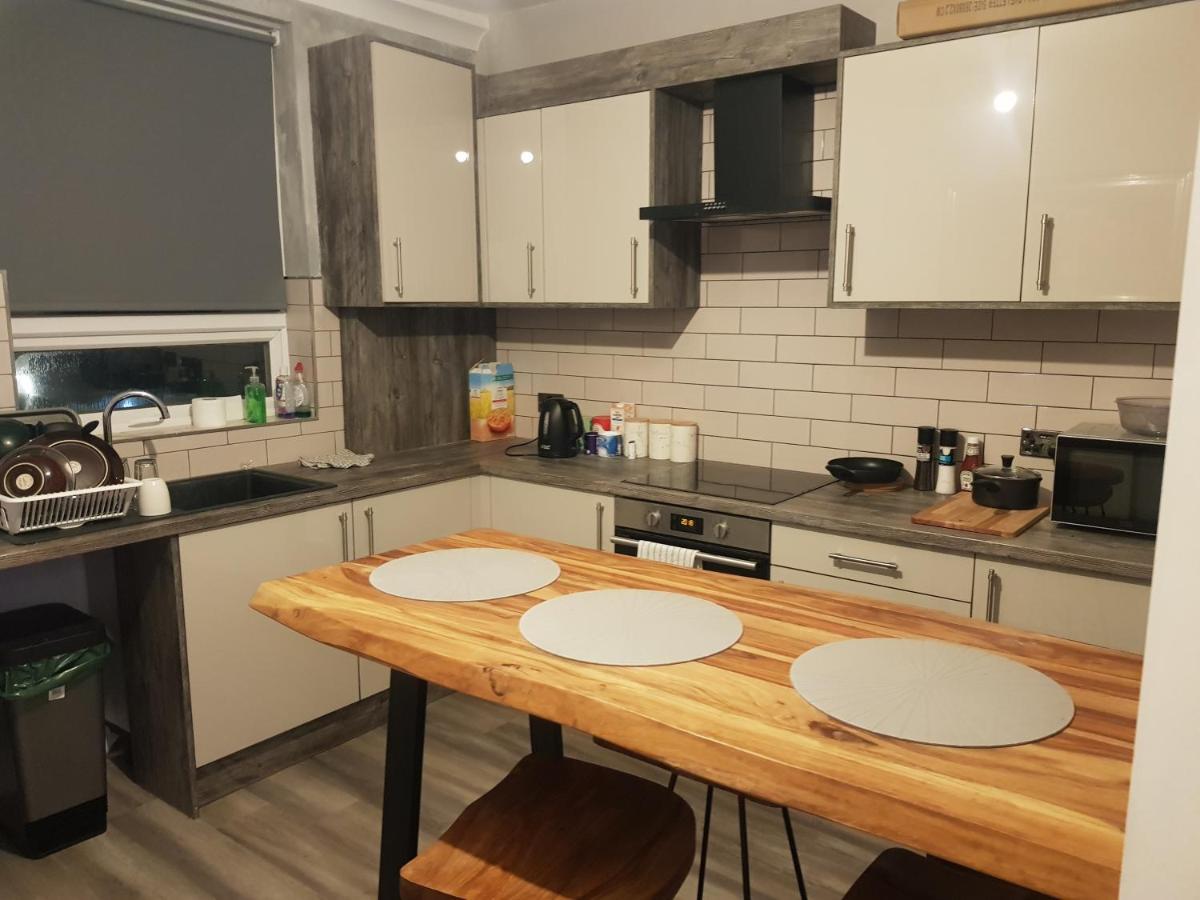 Highfields Living - All Rooms Ensuite- Free Wifi- Free Local Parking Sheffield Eksteriør billede