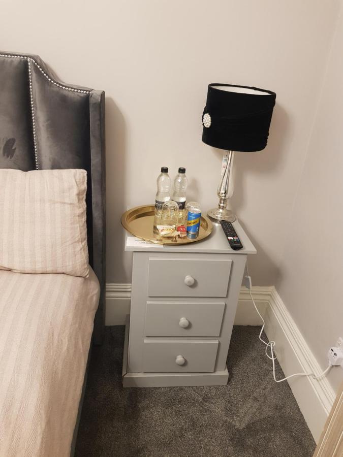 Highfields Living - All Rooms Ensuite- Free Wifi- Free Local Parking Sheffield Eksteriør billede