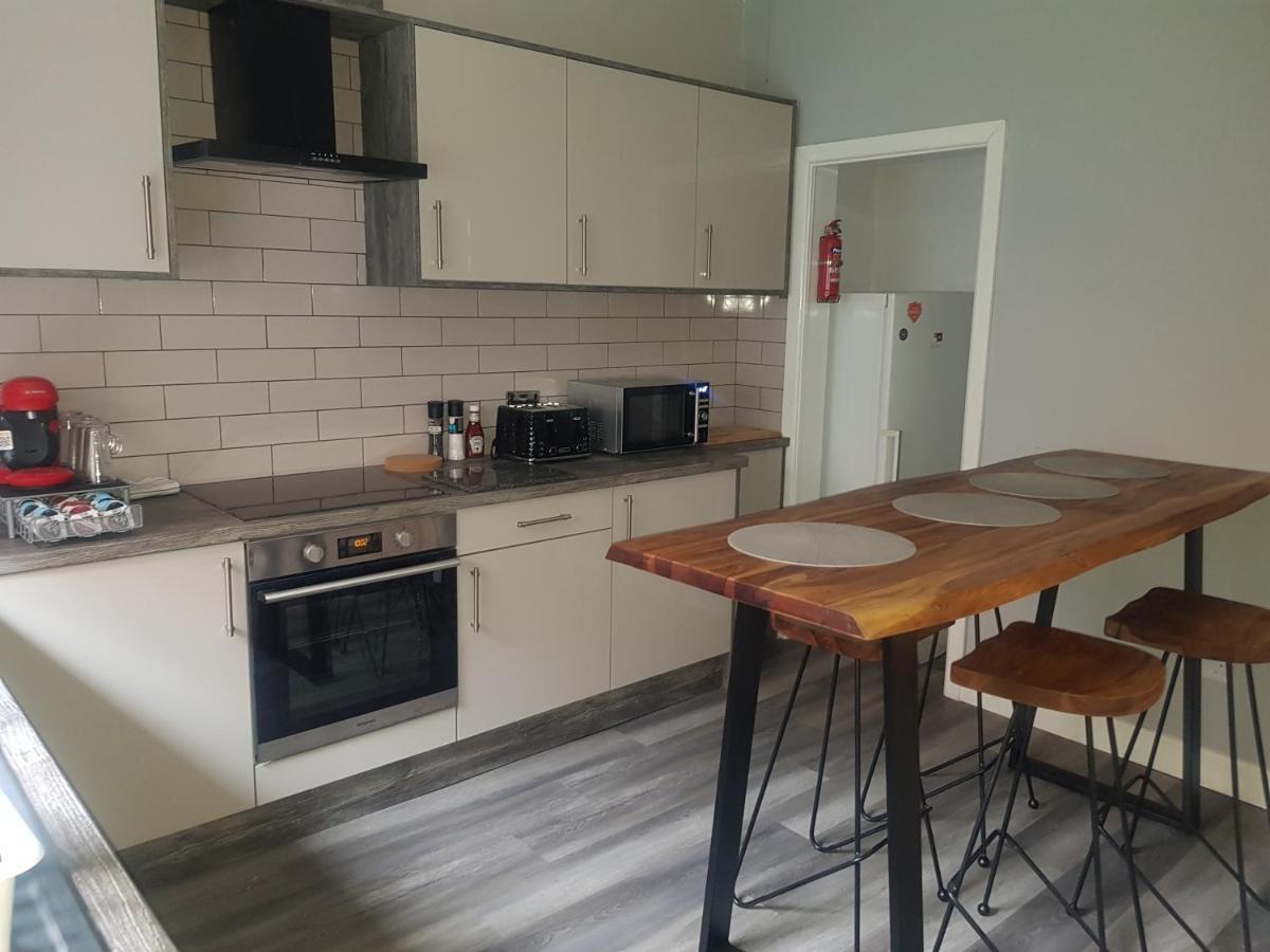 Highfields Living - All Rooms Ensuite- Free Wifi- Free Local Parking Sheffield Eksteriør billede
