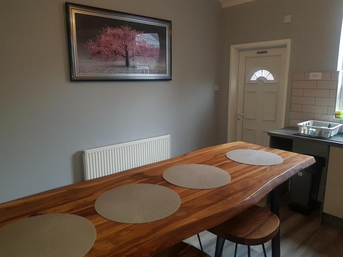 Highfields Living - All Rooms Ensuite- Free Wifi- Free Local Parking Sheffield Eksteriør billede