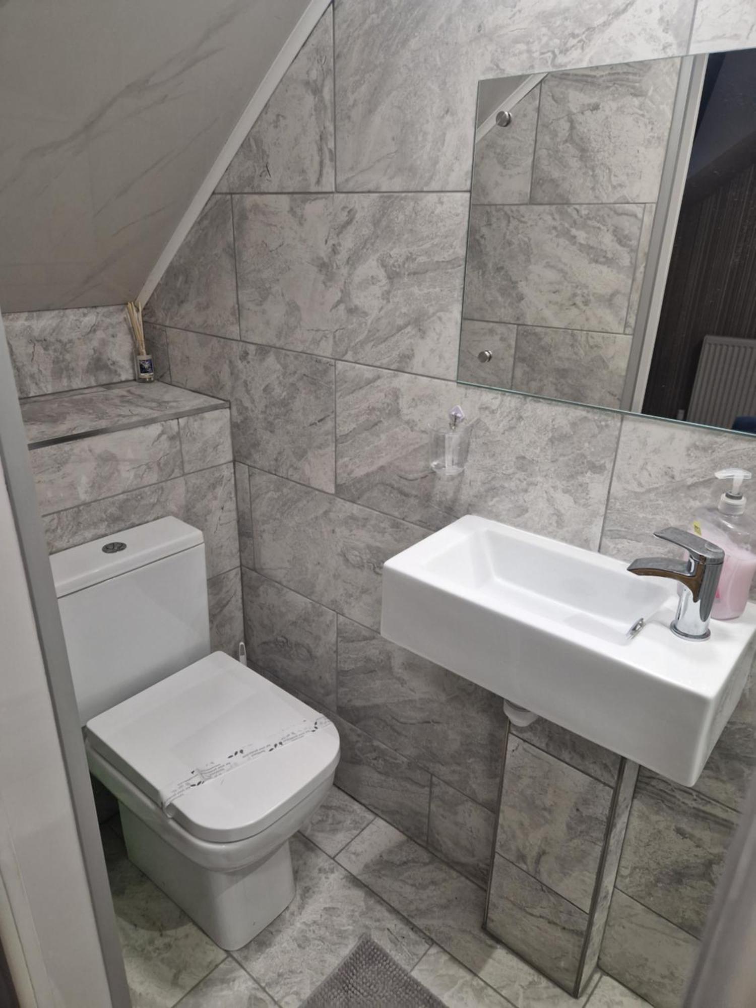 Highfields Living - All Rooms Ensuite- Free Wifi- Free Local Parking Sheffield Eksteriør billede